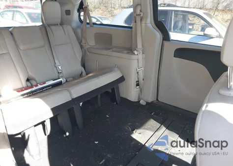 2013 Chrysler Town & Country Touring from USA, damaged, VIN 2C4RC1BG3DR659104